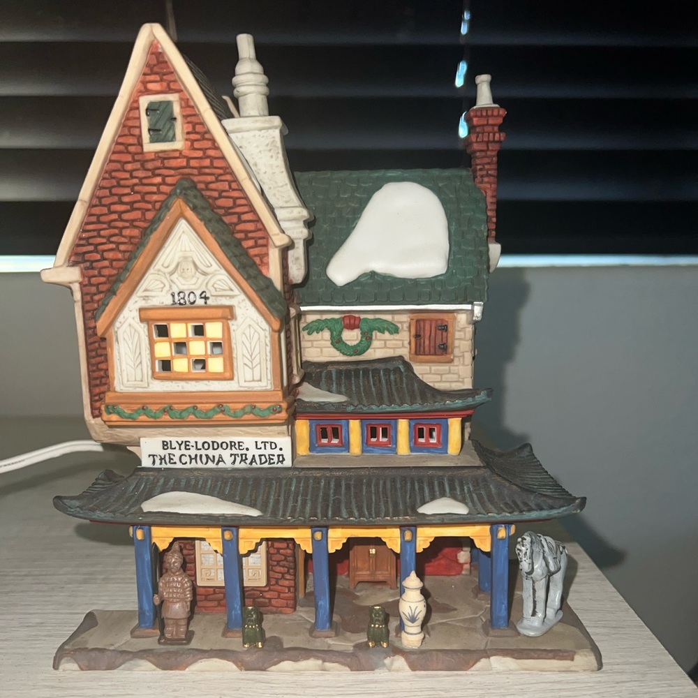 Department 56 The China Trader Dickens Village